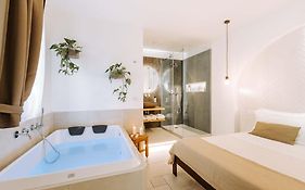 Dirium - Exclusive Rooms